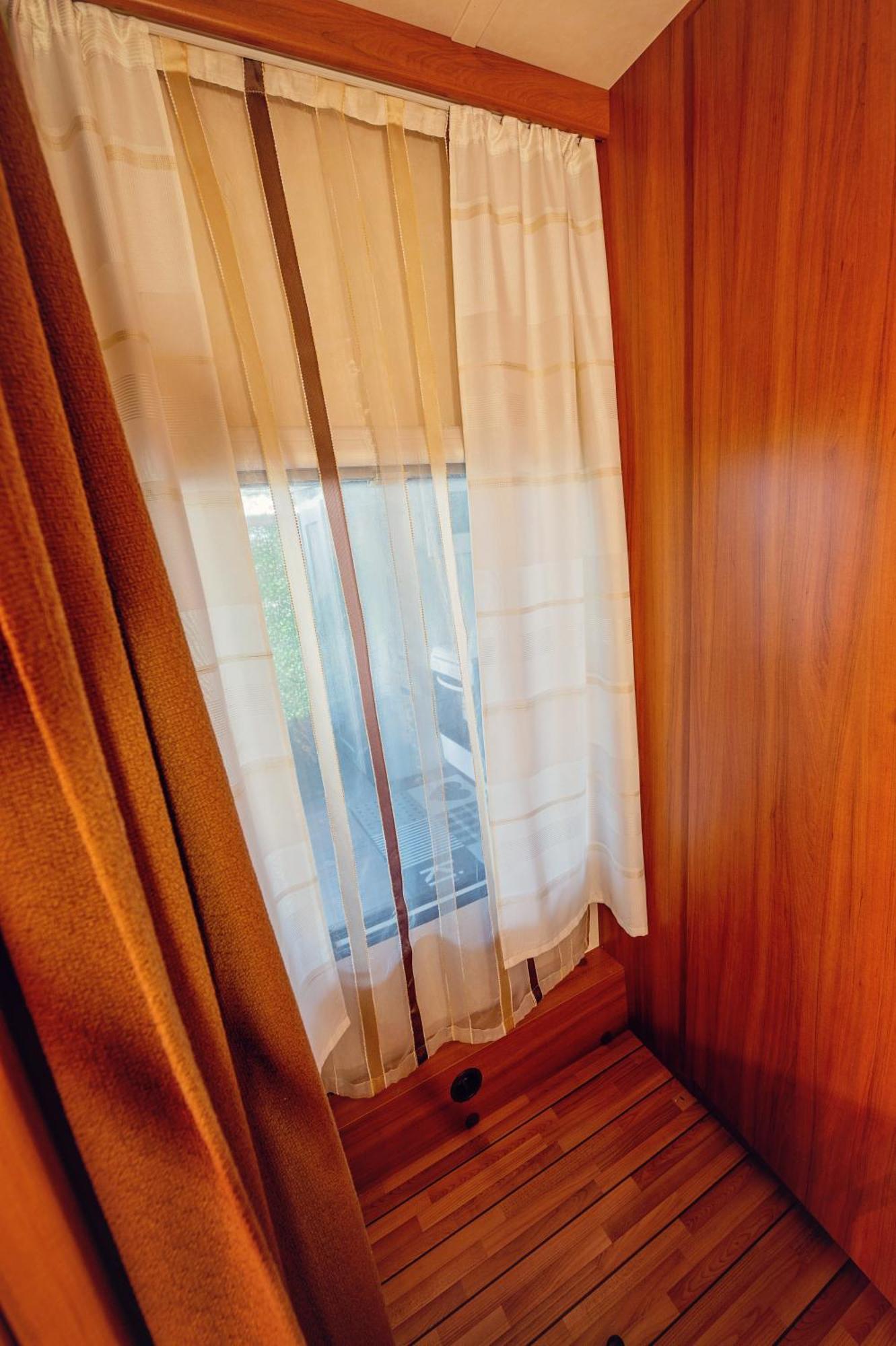 Каравани Avi Iris Фичоза Otel Varna Dış mekan fotoğraf