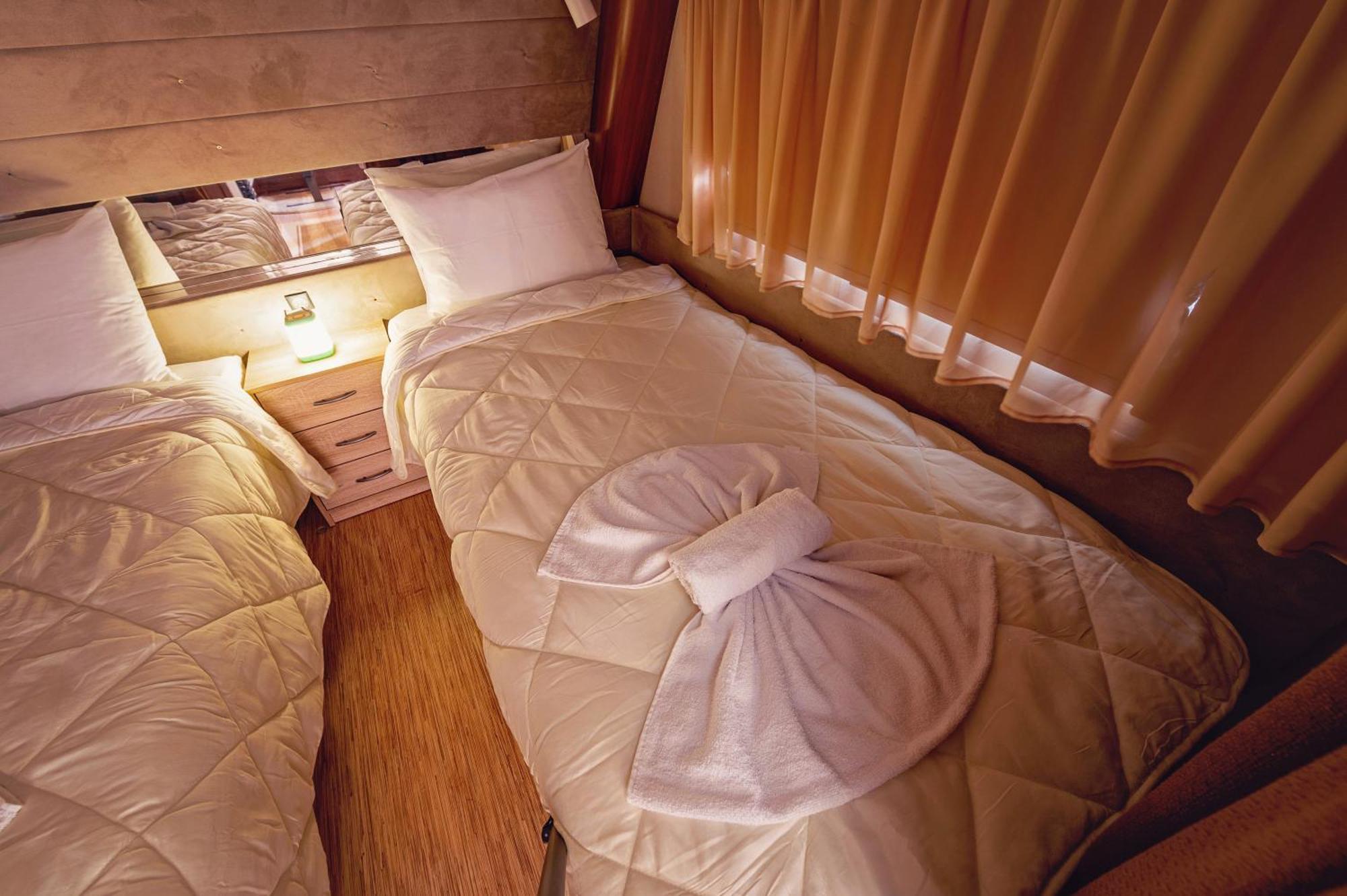 Каравани Avi Iris Фичоза Otel Varna Dış mekan fotoğraf